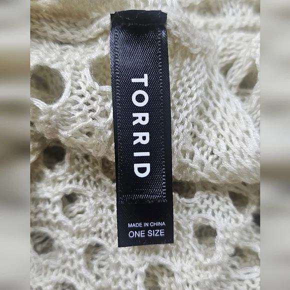 Torrid Crochet Ruana - Picture 3 of 4